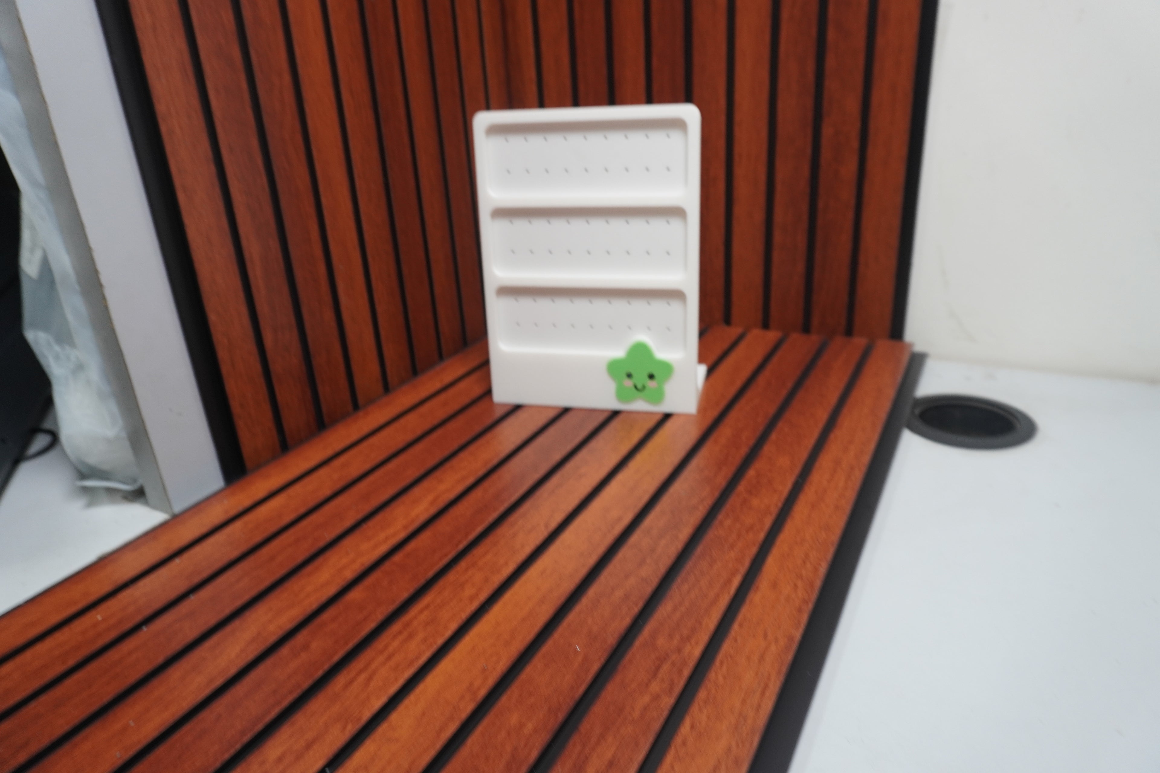 Table Top Earing organizer