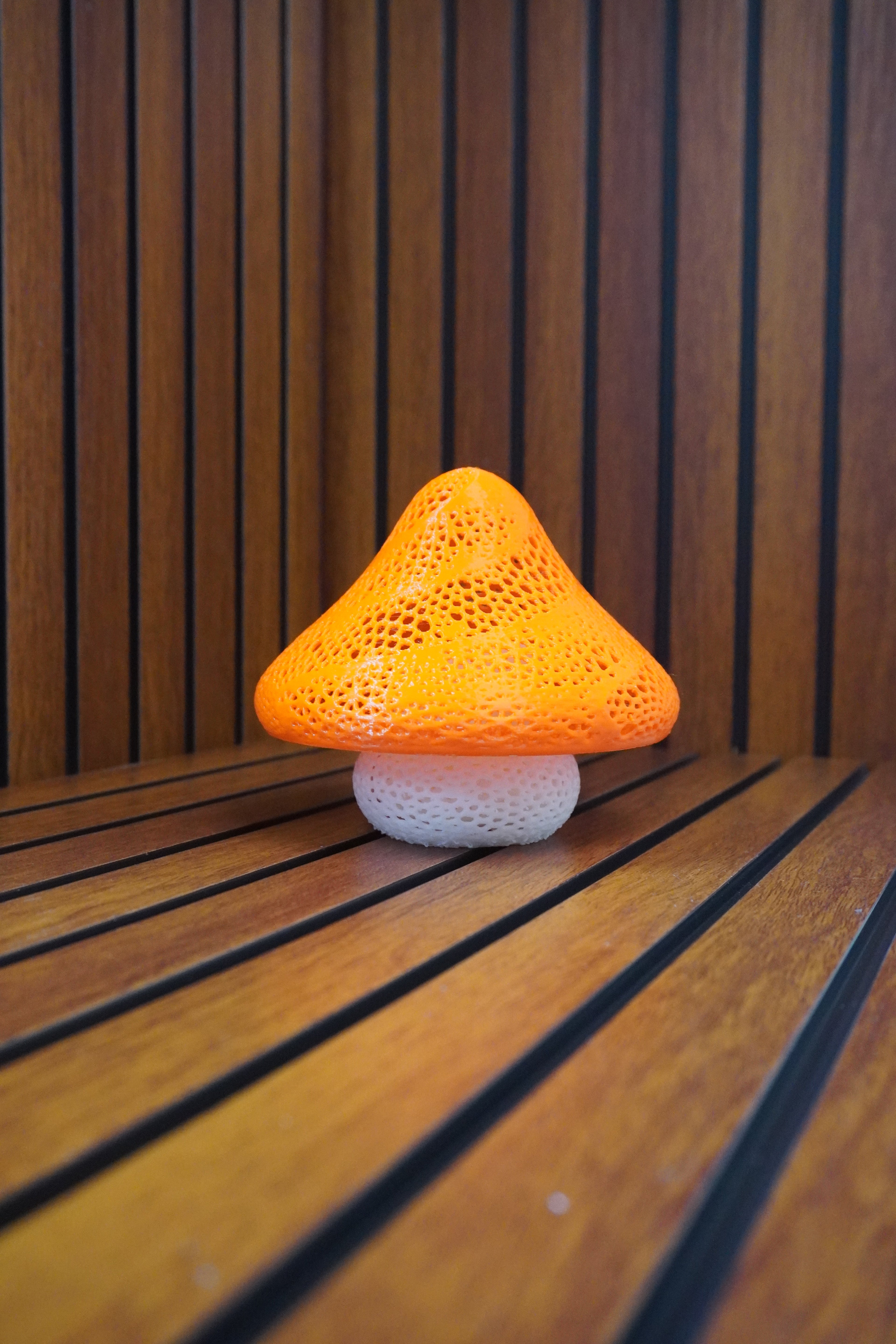 Mushroom lamp